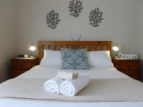 Port Lincoln Holiday Houses - VIC Tourism 2