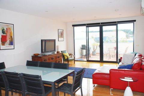 POSITION PERFECT CENTRAL INVERLOCH - VIC Tourism 0