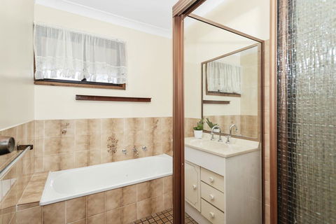 Powell 1A - VIC Tourism 1