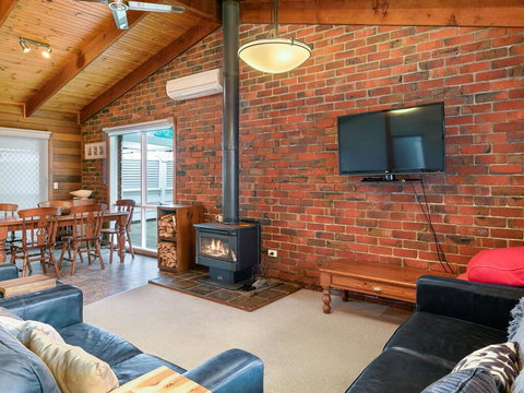 Powlett Place - VIC Tourism 2