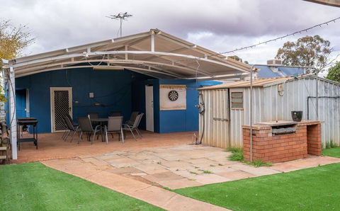 Prospectors Carriage House - VIC Tourism 3