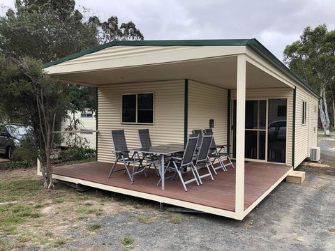Pyrenees Caravan Park - VIC Tourism 0