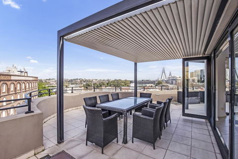 PYRMONT/DARLING HARBOUR MODERN 3 BED PENTHOUSE APARTMENT - VIC Tourism 0