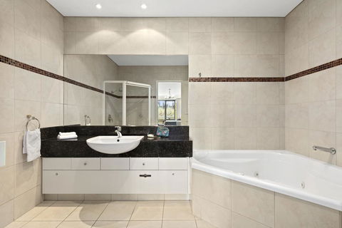 Quality Hotel Parklake Shepparton - VIC Tourism 3