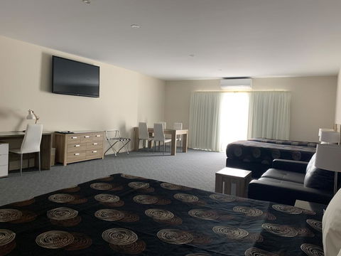 Quality Hotel Sherbourne Terrace - VIC Tourism 2