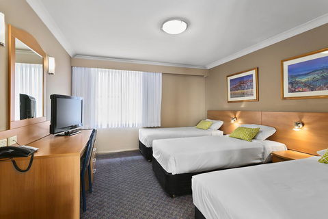 Quality Inn Penrith Sydney - VIC Tourism 1