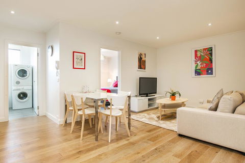 Quiet Comfort In South Yarra - VIC Tourism 0