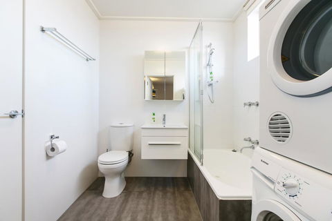 Quiet Comfort In South Yarra - VIC Tourism 3