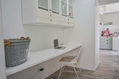 Quiet Pet Friendly Home 3 Houses To Beach Entry With Private Pool Walk To Shops - VIC Tourism 3