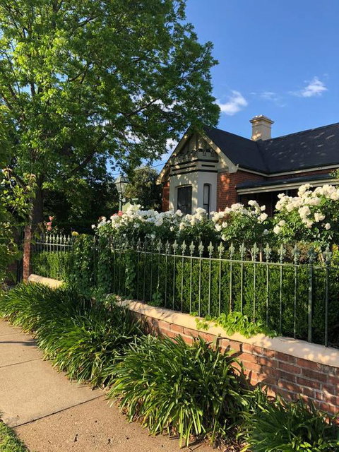QUILTY HOUSE (Formerly Beethovens) - VIC Tourism 3