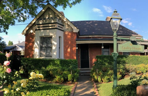 QUILTY HOUSE (Formerly Beethovens) - VIC Tourism 2