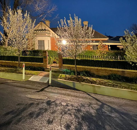QUILTY HOUSE (Formerly Beethovens) - VIC Tourism 0