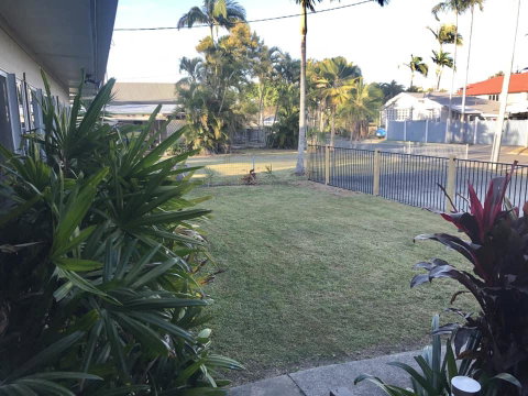 QUIRKY QUEENSLANDER 6 BEDROOM HOME - VIC Tourism 2