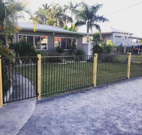 QUIRKY QUEENSLANDER 6 BEDROOM HOME