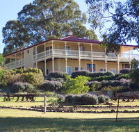 R on the Downs BnB  Cottages - VIC Tourism