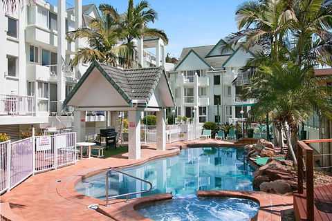 RAINBOW BAY 3 Bed Ocean Views & SPA On Roof Terrace - VIC Tourism 1
