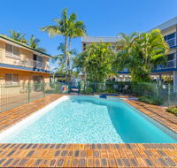 Red Star Hotel Palm Beach - VIC Tourism