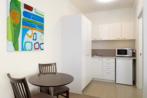 Redcliffe Motor Inn - VIC Tourism 3