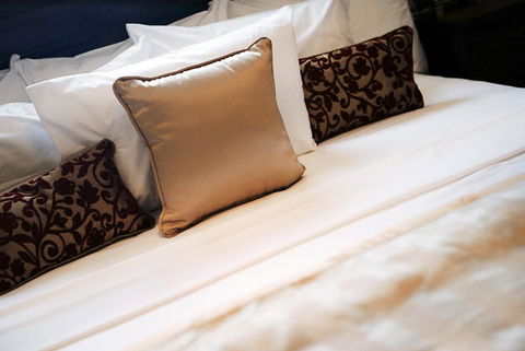 Redearth Boutique Hotel - VIC Tourism 1