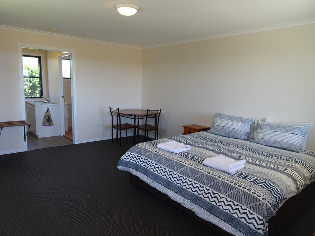 Moffatdale QLD VIC Tourism