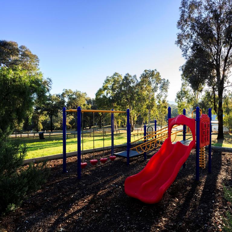Grabben Gullen NSW VIC Tourism