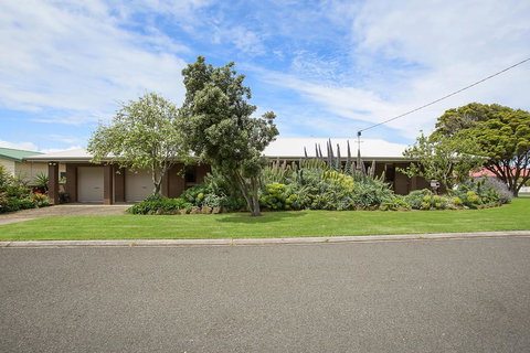 Refuge - VIC Tourism 1