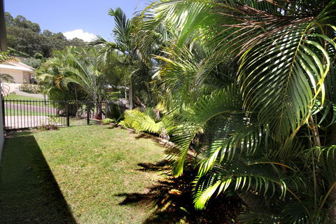 Relax At Coolum - VIC Tourism 2