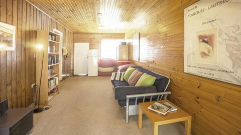 Rennies Retreat-Bushland & Ocean Views - VIC Tourism 1
