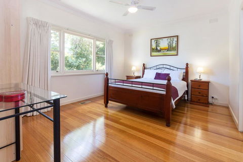 RENOVATED BEACH BEAUTY - ROSEBUD - VIC Tourism 3