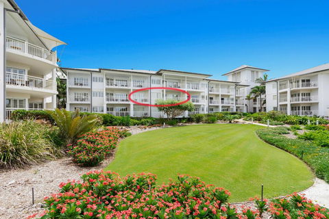 RESORT ON THE BEACH 5215 - OCEAN GLIMPSES - VIC Tourism 0
