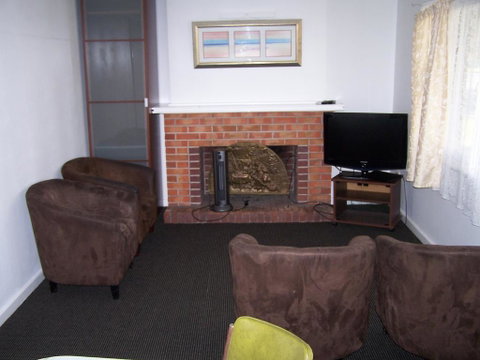 Restawile Motel - VIC Tourism 3