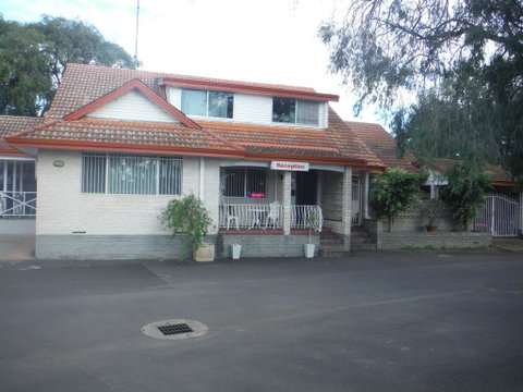 Restawile Motel - VIC Tourism 1