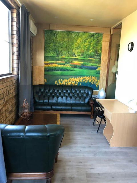 Retro 1bedroom Studio, Close To Airport&CBD - VIC Tourism 3