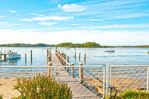 Riverside Delight @ Greenwell Point - VIC Tourism 0