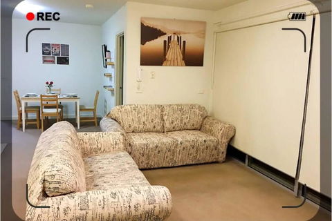 Rosanna Jewel! Up To 4ppl With 2 Bedroom+Parking - VIC Tourism 0