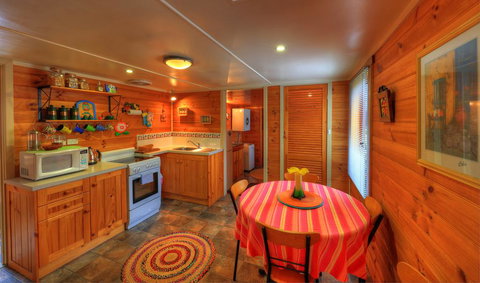 Rosebank Cottage Collection - VIC Tourism 0