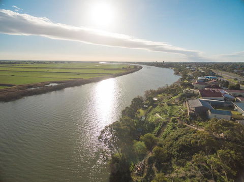 Rosebank Cottage Tailem Bend - VIC Tourism 0