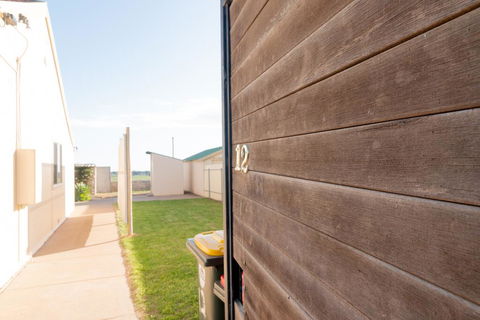 Rosebank Cottage Tailem Bend - VIC Tourism 2