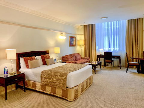 Royal Albert Hotel - VIC Tourism 1