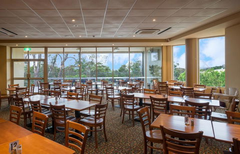 Royal Hotel - VIC Tourism 2