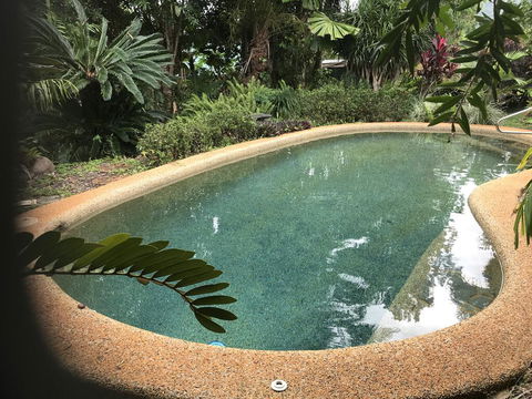 Royal Palm Cottage, Entire Two Bedroom 2 Bathroom House With Pool - VIC Tourism 2