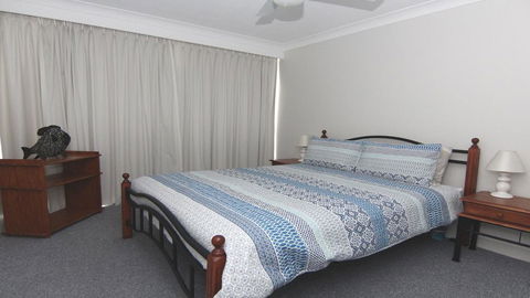 Sandbar 102 - Forster Main Beach - VIC Tourism 1