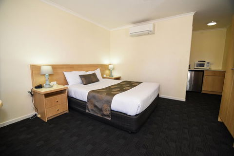 Sandown Heritage Motel - VIC Tourism 1