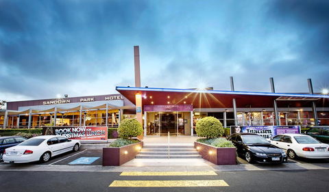 Sandown Park Hotel Noble Park - VIC Tourism 0