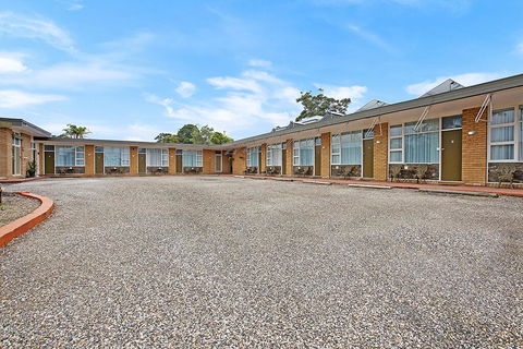 Sandpiper Motel Ulladulla - VIC Tourism 3
