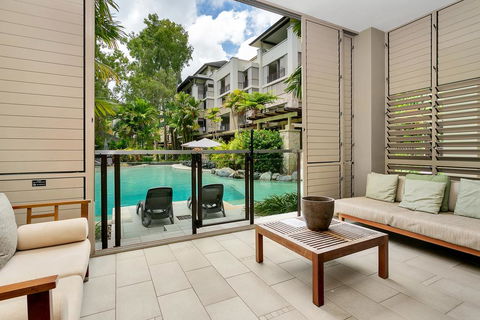 Sea Temple Swim Out Apartment - VIC Tourism 0