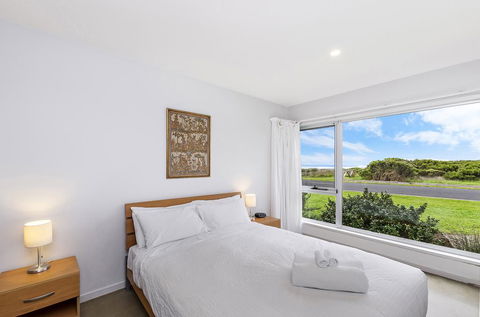 Sea-Lit - South Beach - VIC Tourism 2