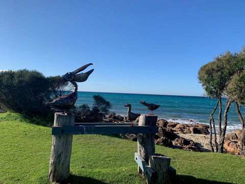 Seabreeze House - So Close To The Beach - VIC Tourism 2