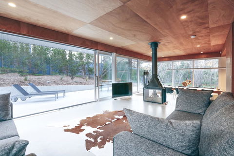 SeaSalt Beach House - Architecturally Designed - VIC Tourism 0