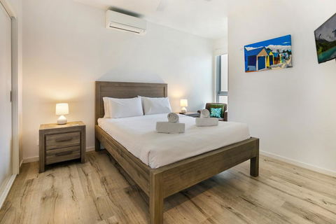 Seaside Apartment Getaway - VIC Tourism 1